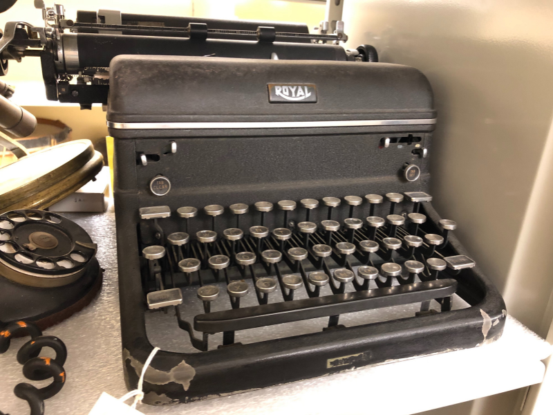 typewriter-resized