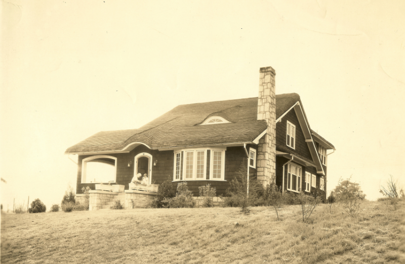 14-kensington DHC Exhibits: Avondale Estates Historic Home