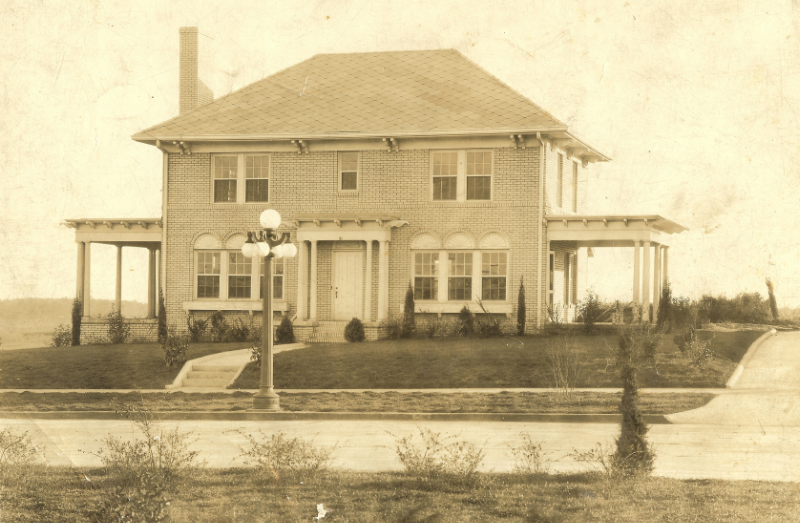 15-s.-avondale-plaza DHC Exhibits: Avondale Estates Historic Home Image
